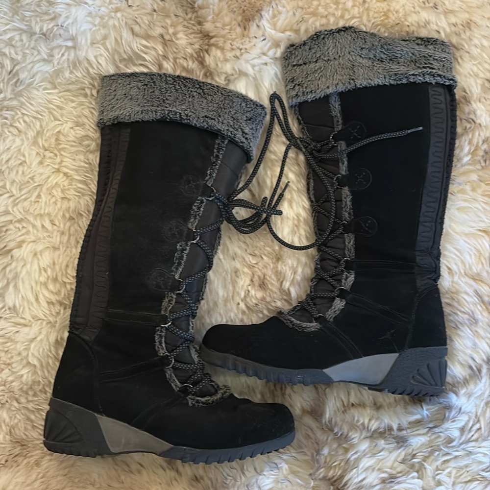Khombu boots, leather upper